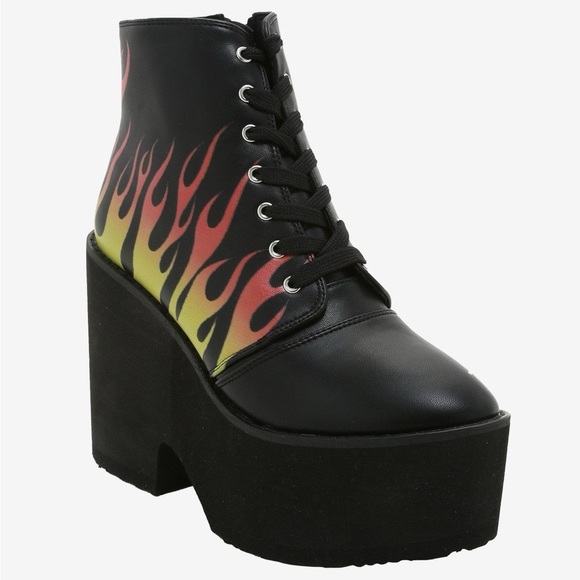 Hot Topic Flames Fire Platform Shoes Black Yellow Red 10 Goth Chunky - Picture 1 of 12